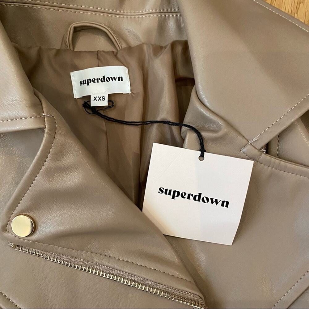 Superdown Giovanna Moto Jacket in Tan Faux Leather with Pockets Zips and Belt - Picture 7 of 11